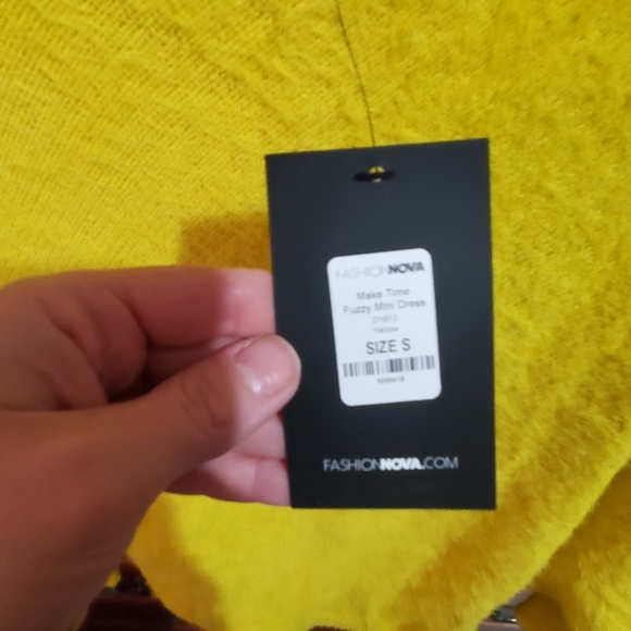 NEW BRIGHT YELLOW ASYMMETRICAL FUZZY SWEATER - Picture 4 of 5